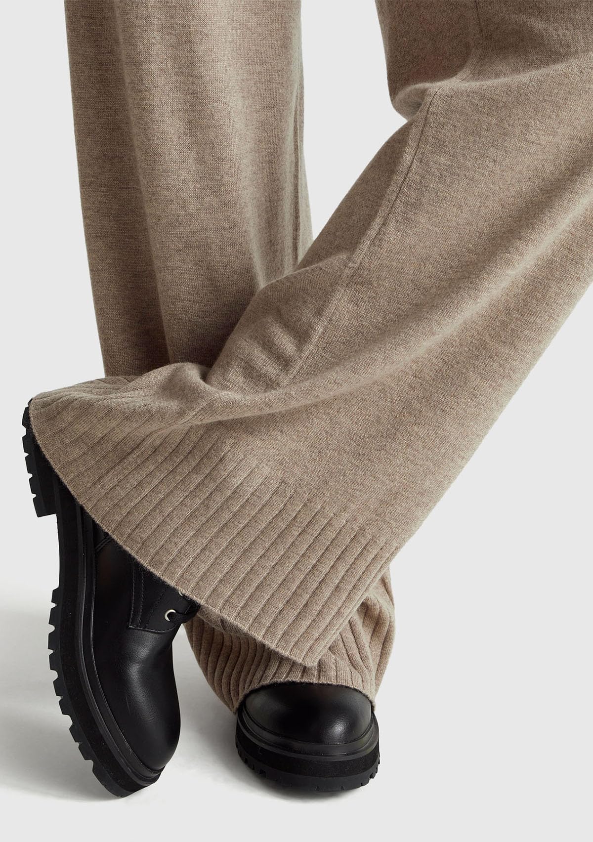 Benetton Pantaloni Donna Gamba Larga Vita Elastica