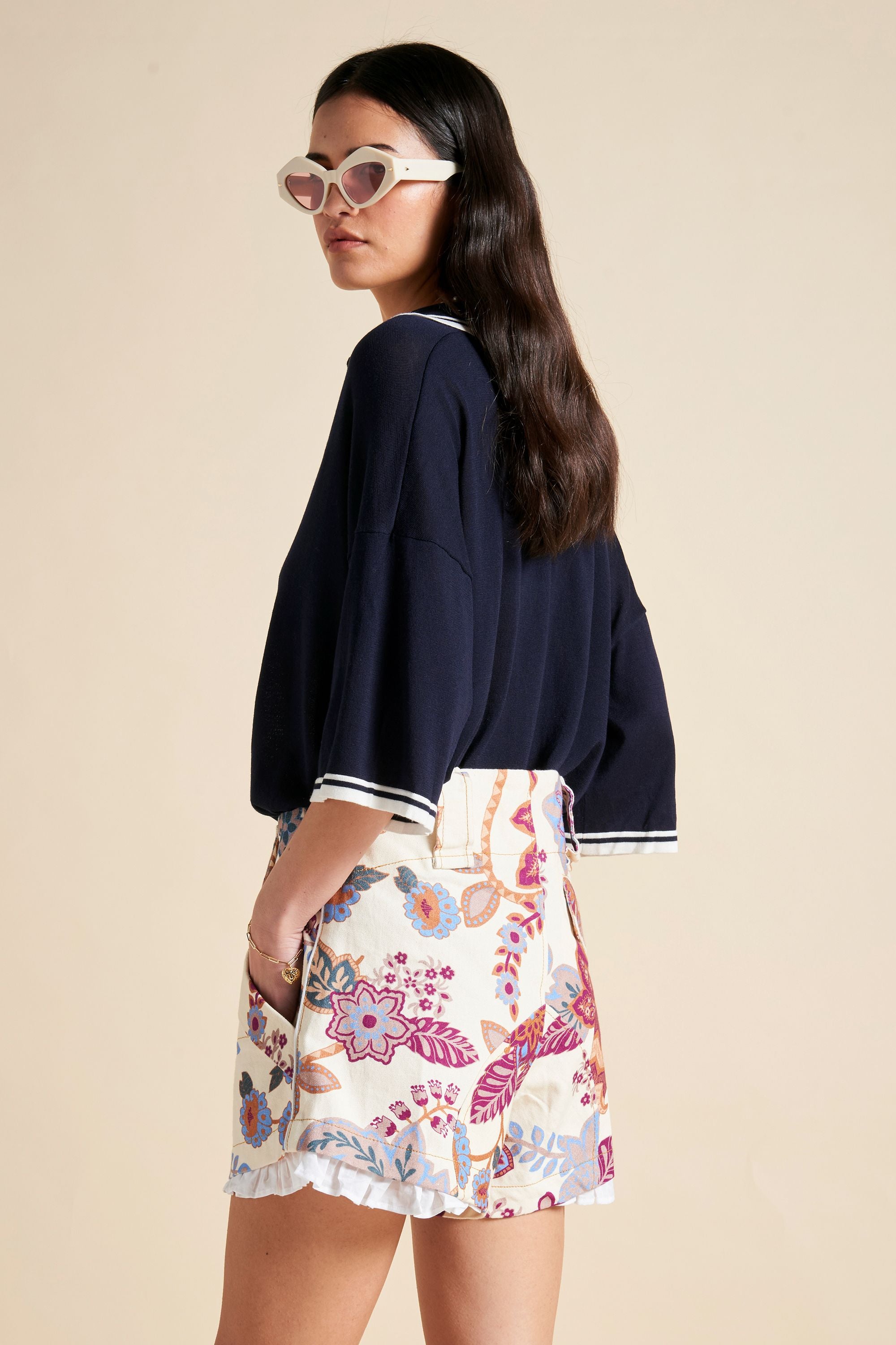 Karen Walker Harbour Shorts Cream Multi cotone organico
