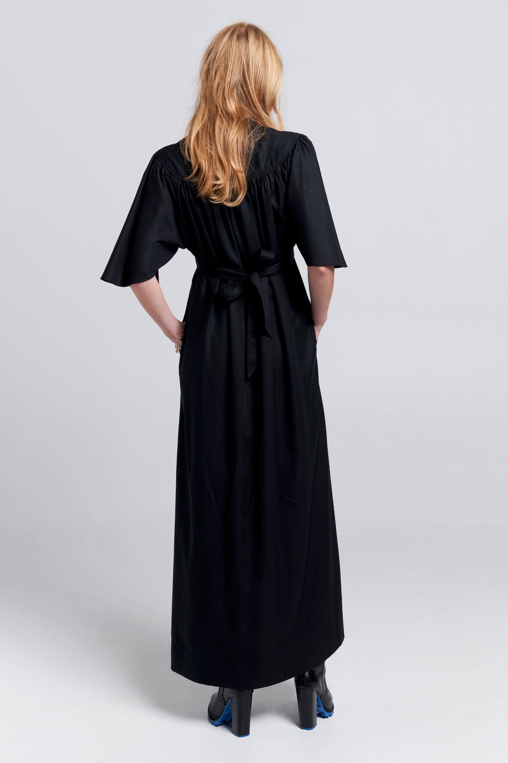 Karen Walker Jamboree Dress vestito nero in tencel lino