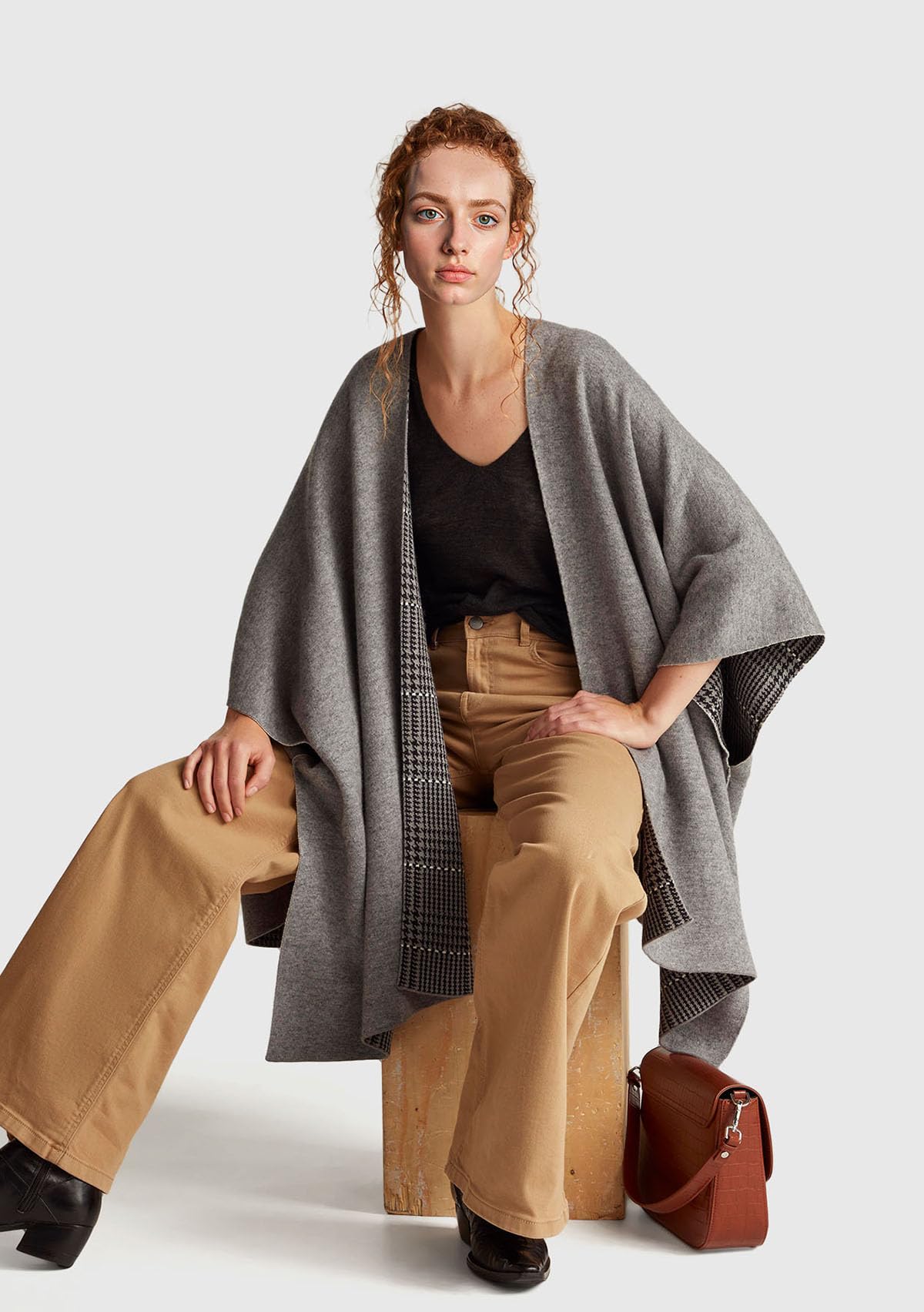 Benetton Maglieria 112heu01n Mantella Donna Grigio