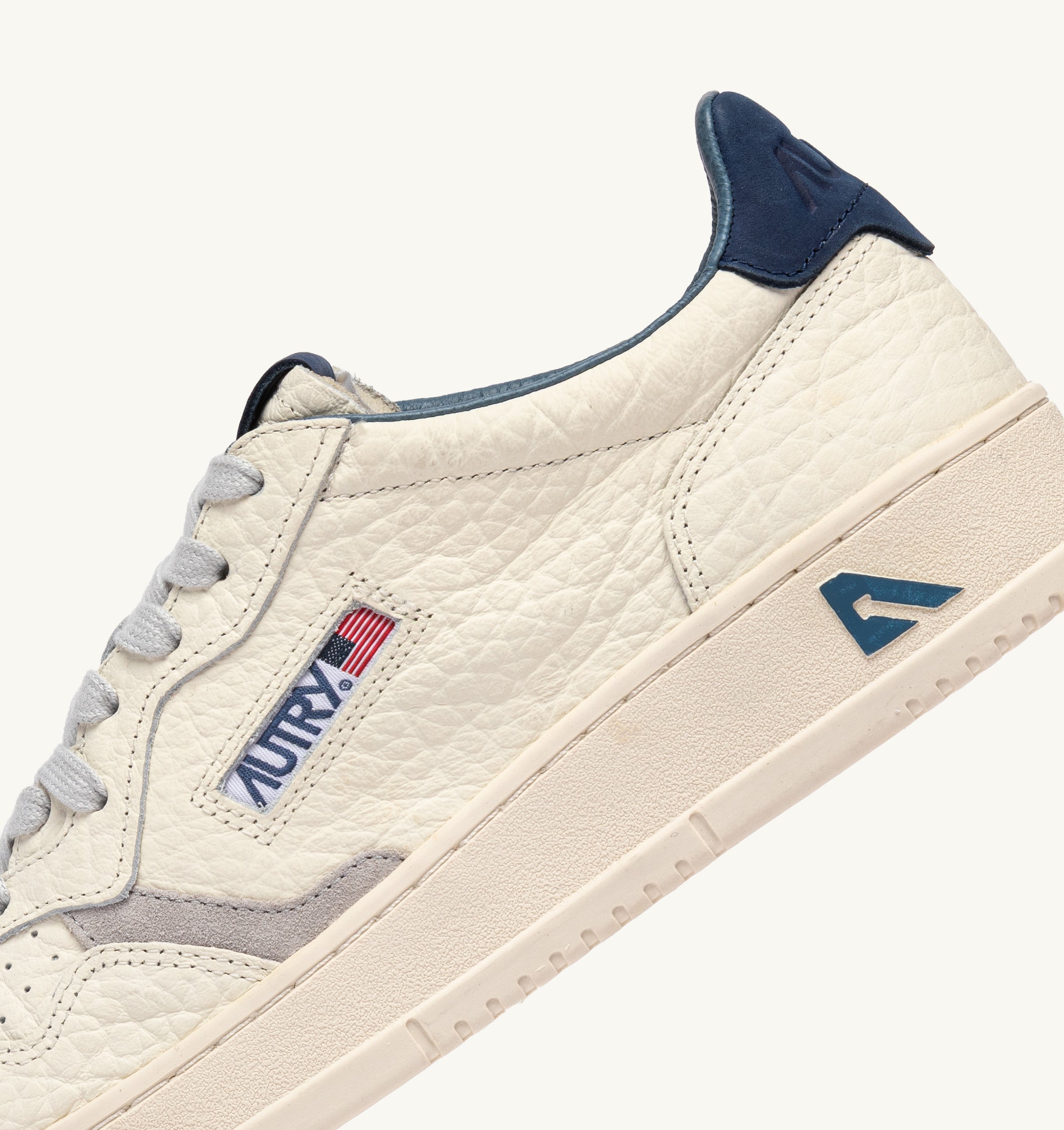 Autry Medalist Low AULM-NE20 Sneaker Uomo Bianco Blu