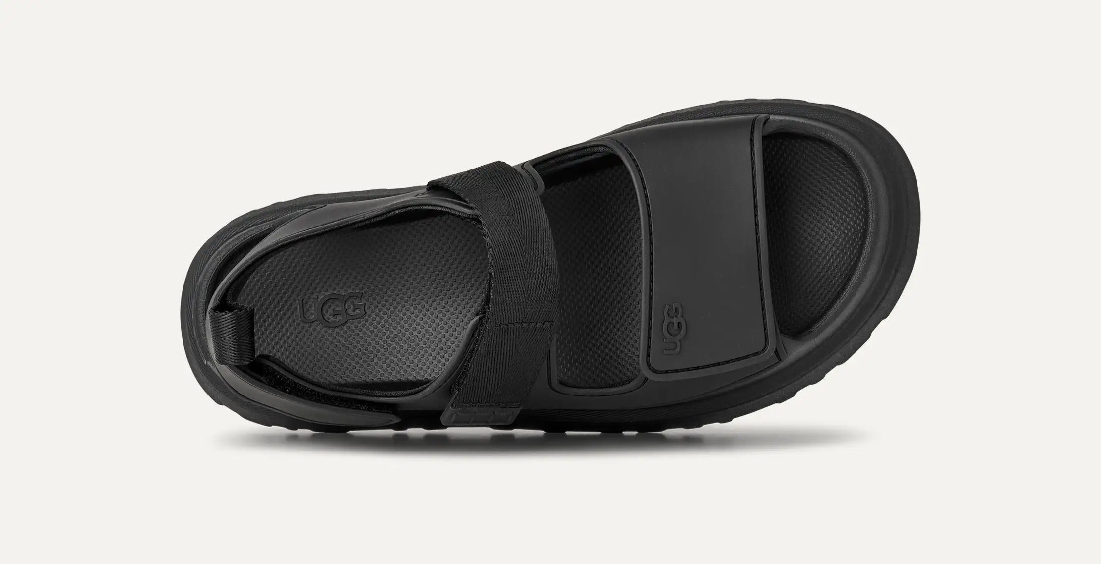 UGG GoldenGlow 1152685 sandalo nero plateau