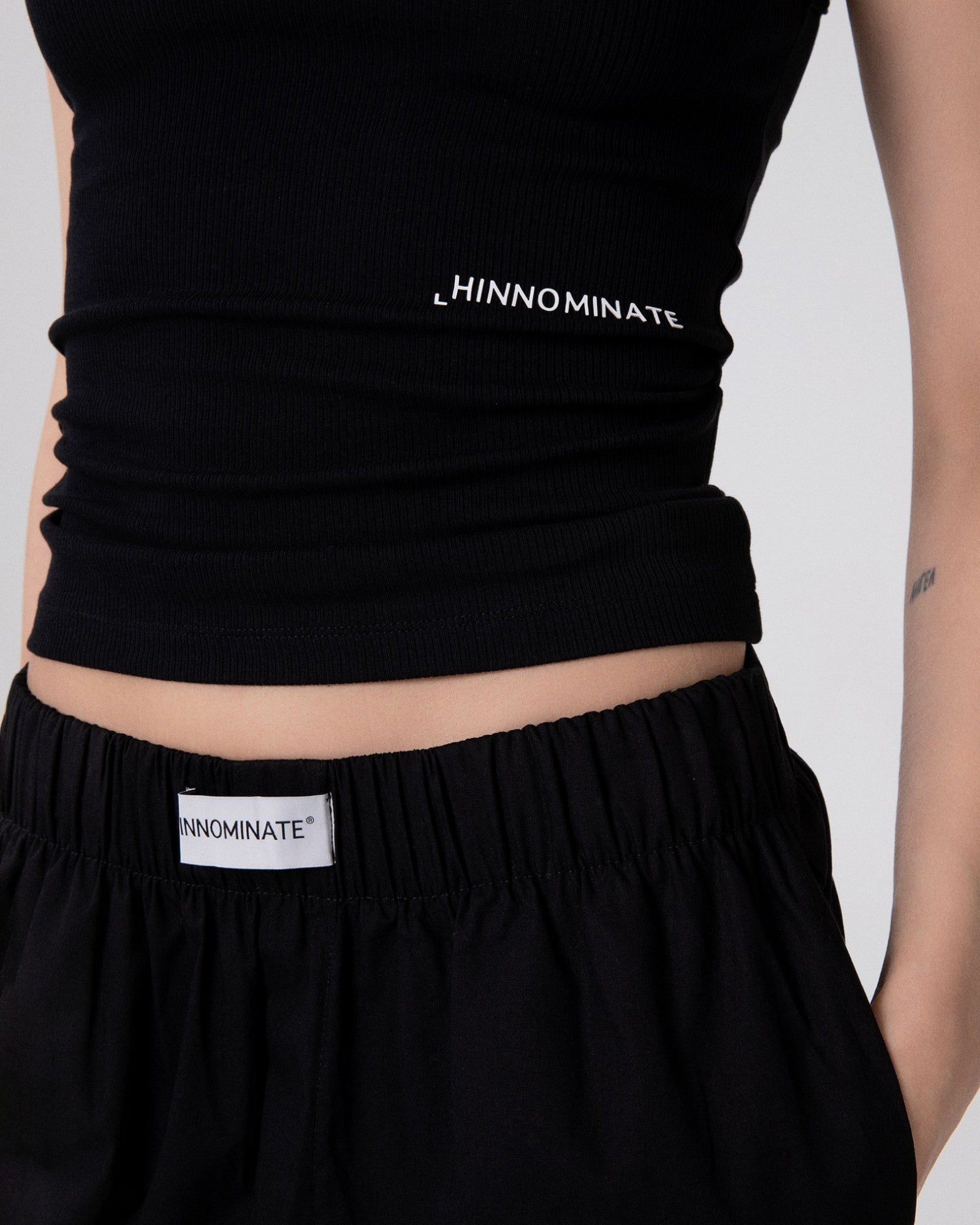 Hinnominate HMABW02512 canotta donna cotone nero