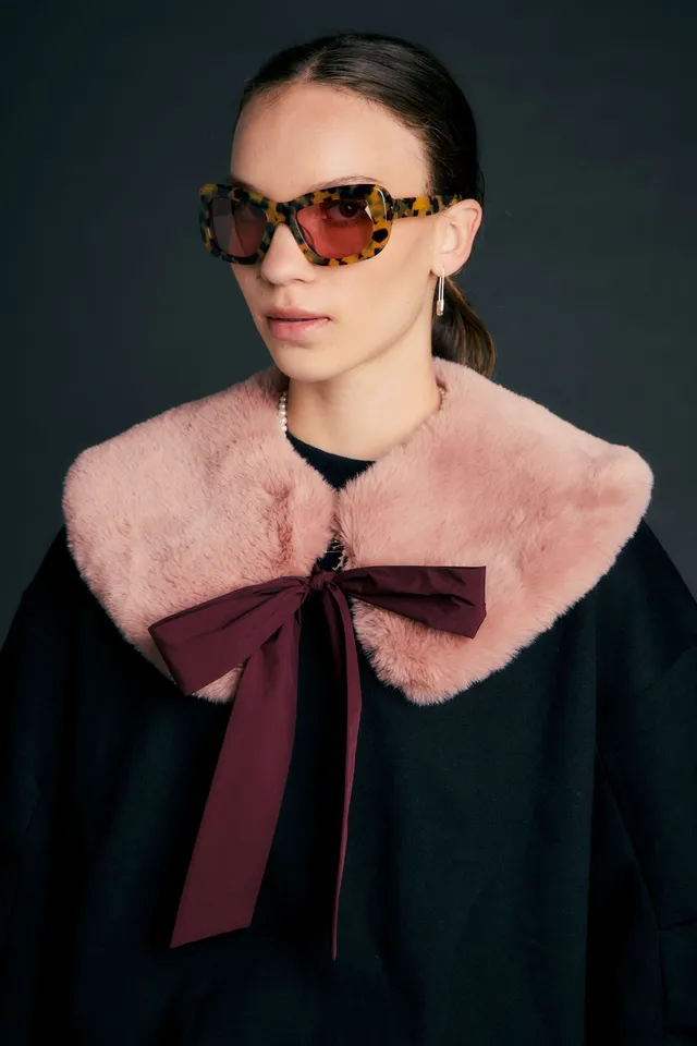 Karen Walker Accessories Runaway Collar collo rosa faux fur