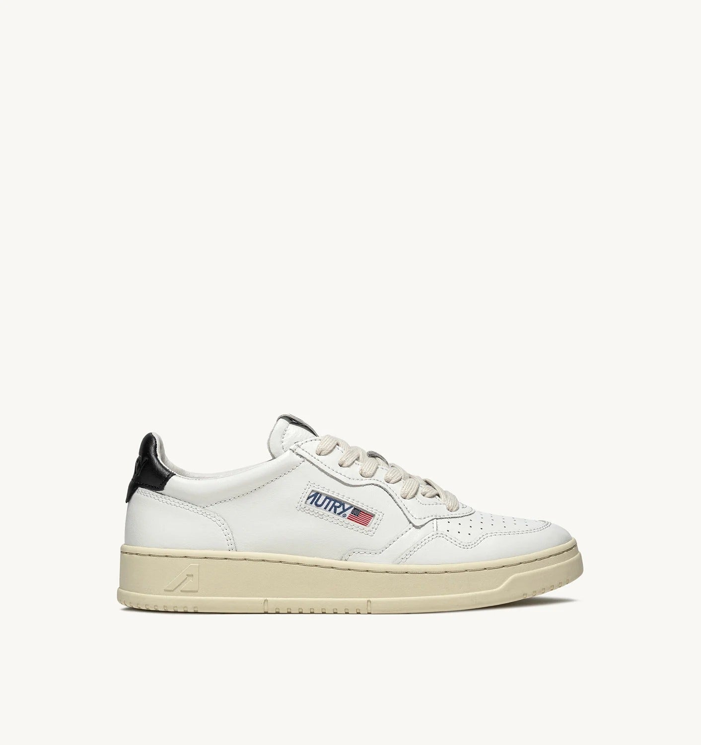 Autry Medalist Low AULM-LL22 Sneakers Bianche Nero