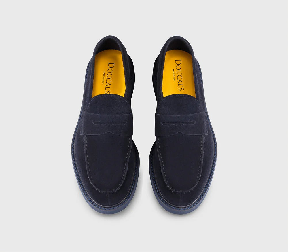 Doucal's DU2405ROBEUY009 mocassino uomo blu suede