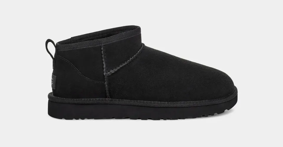 UGG Classic Ultra Mini 1116109 stivaletti neri montone