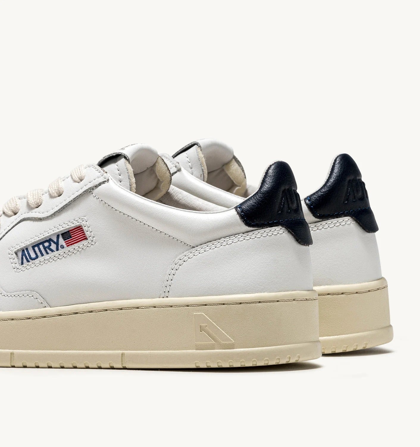 Autry Medalist Low AULM-LL12 sneakers pelle White Space