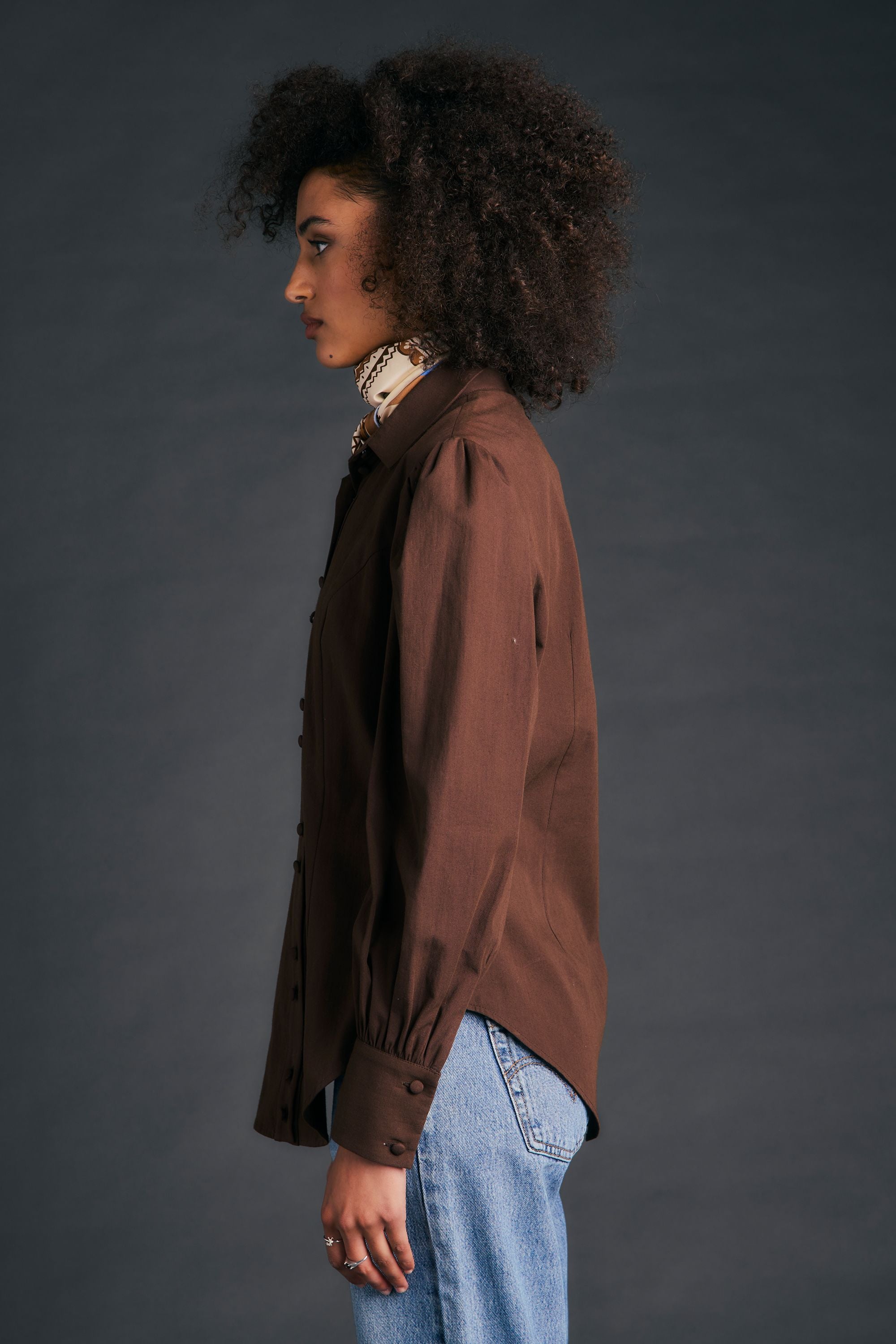 Karen Walker Premier Shirt camicia cioccolato cotone organico