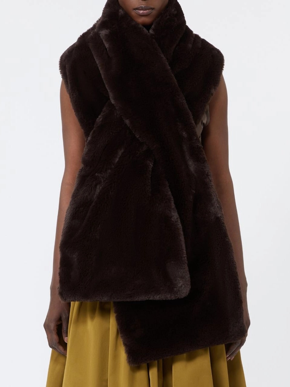 Max Mara The Cube MTCPIACERE057 stola marrone scuro piuma