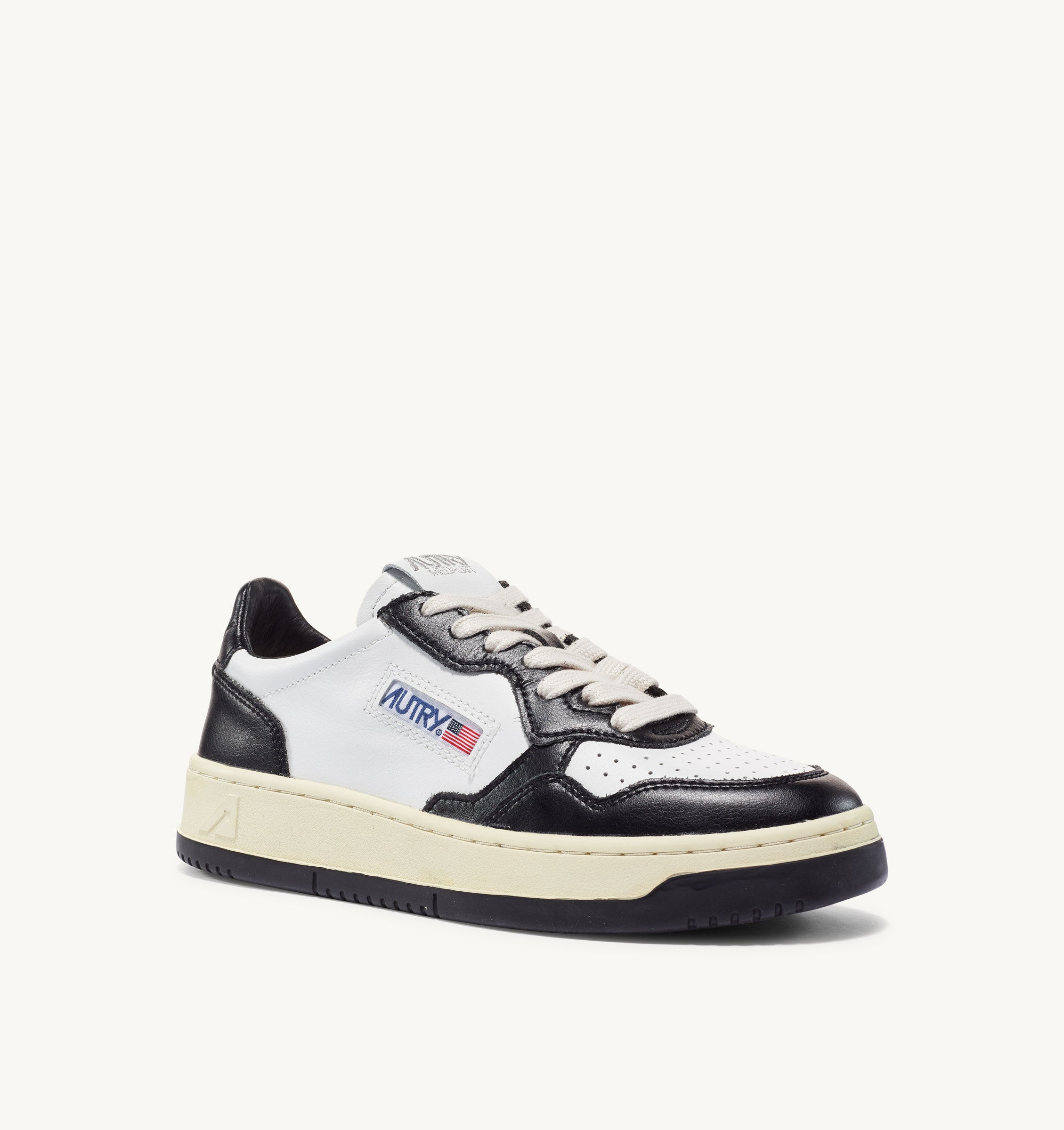 Autry Medalist Low AULMWB01 sneakers donna bianco nero pelle