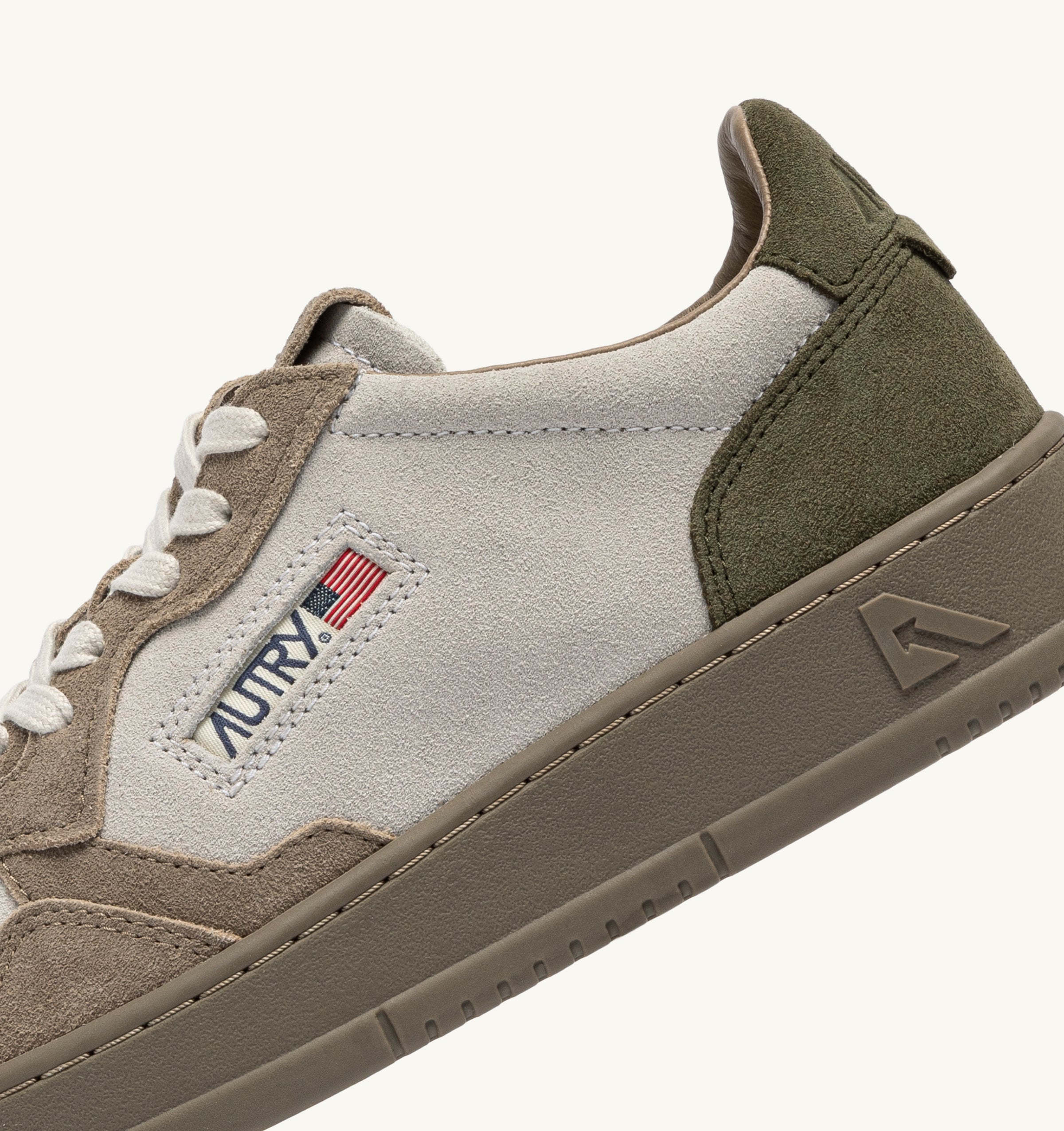 Autry Medalist Low AULM-TS40 Sneaker Uomo White Giungla pelle