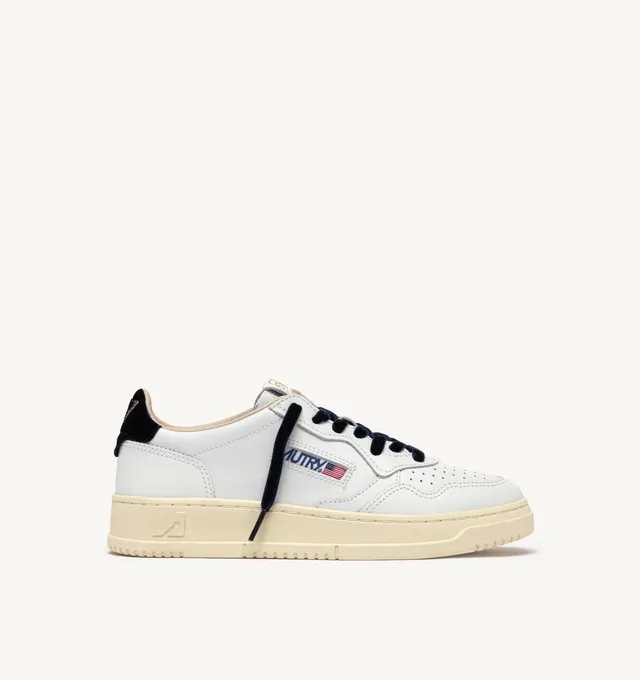 Autry Medalist Low AULW-VZ02 sneakers donna white navy pelle