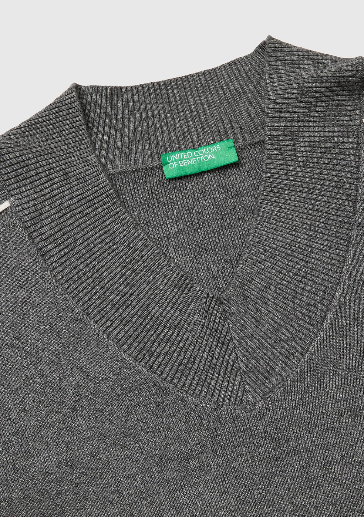 Benetton 17q3d403j Maglione Donna S scollo a V boxy