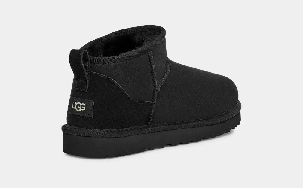 UGG Classic Ultra Mini 1137391 Scarponcino Nero Montone